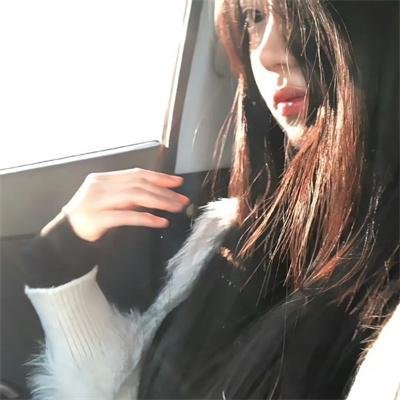 玛丽莲有深黑之眸